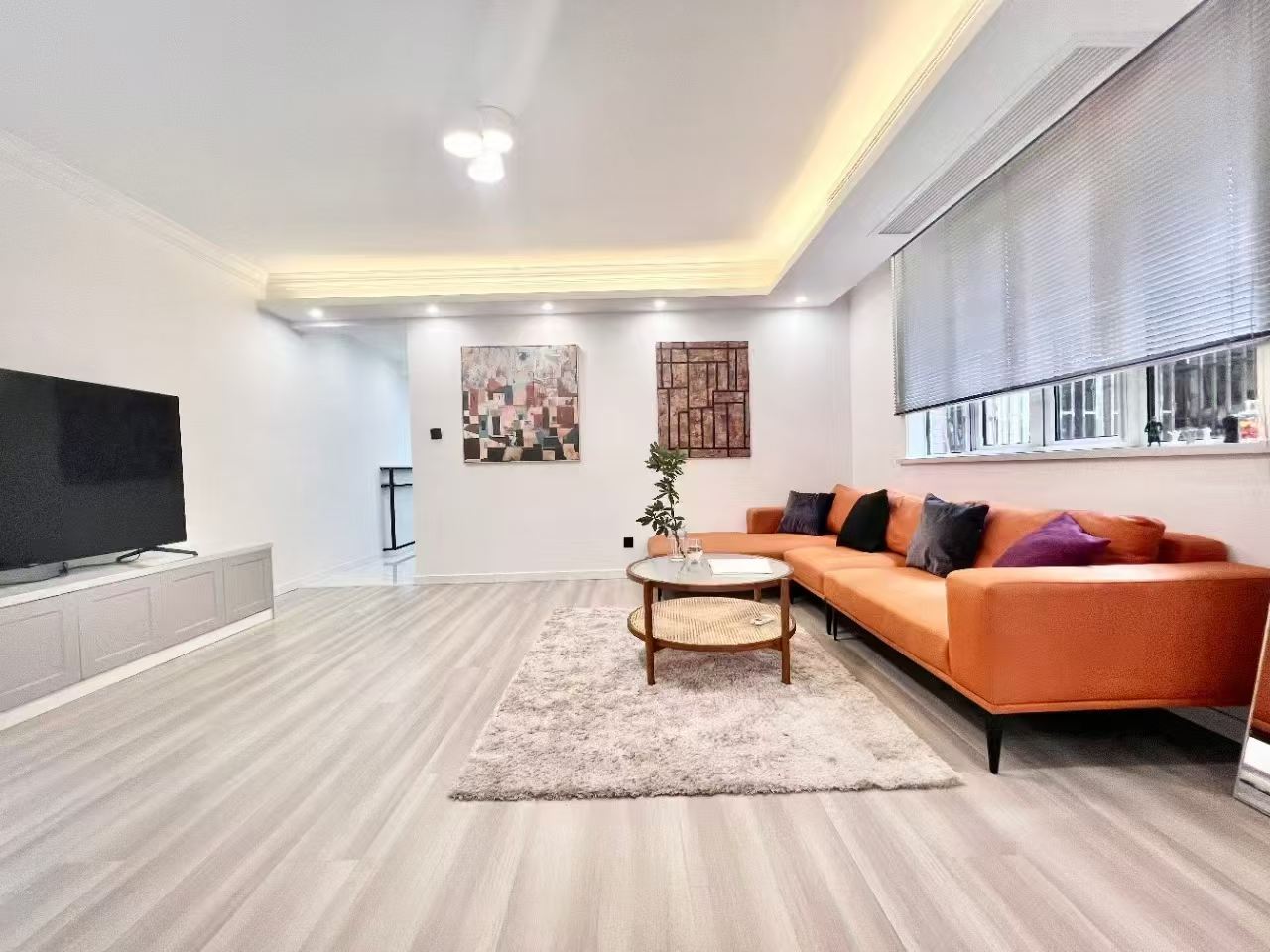 静安区 万春街162弄 2BR Shanghai Rental | ExpatHome