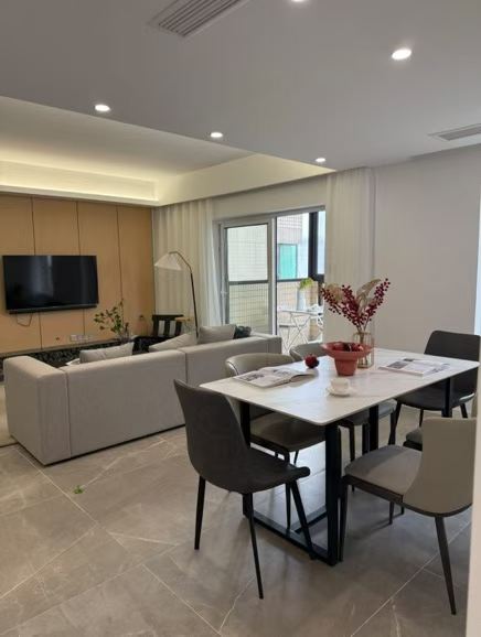 徐汇区 鸿艺豪苑 3BR Shanghai Rental | ExpatHome