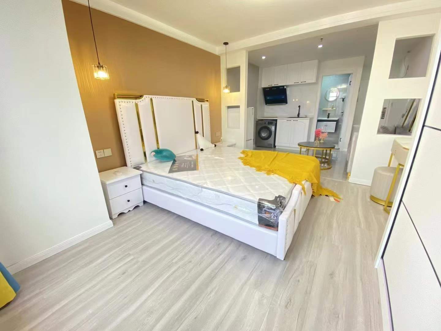 普陀区 华生大厦 1BR Shanghai Rental | ExpatHome