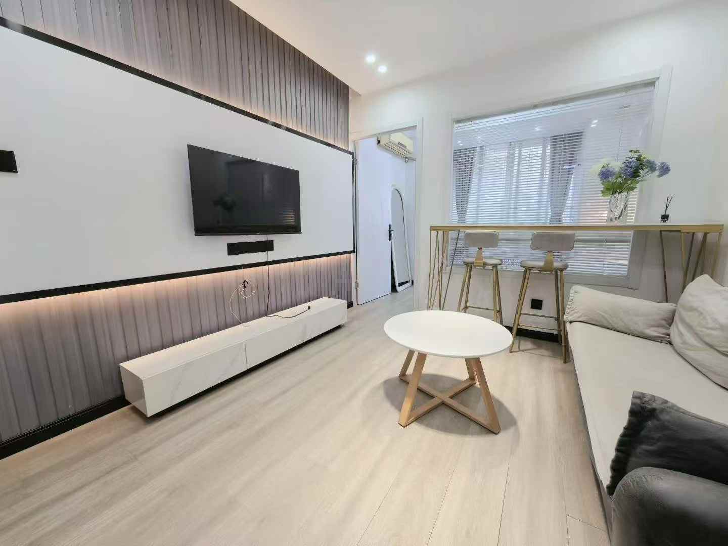 长宁区 法华镇路720弄 1BR Shanghai Rental | ExpatHome