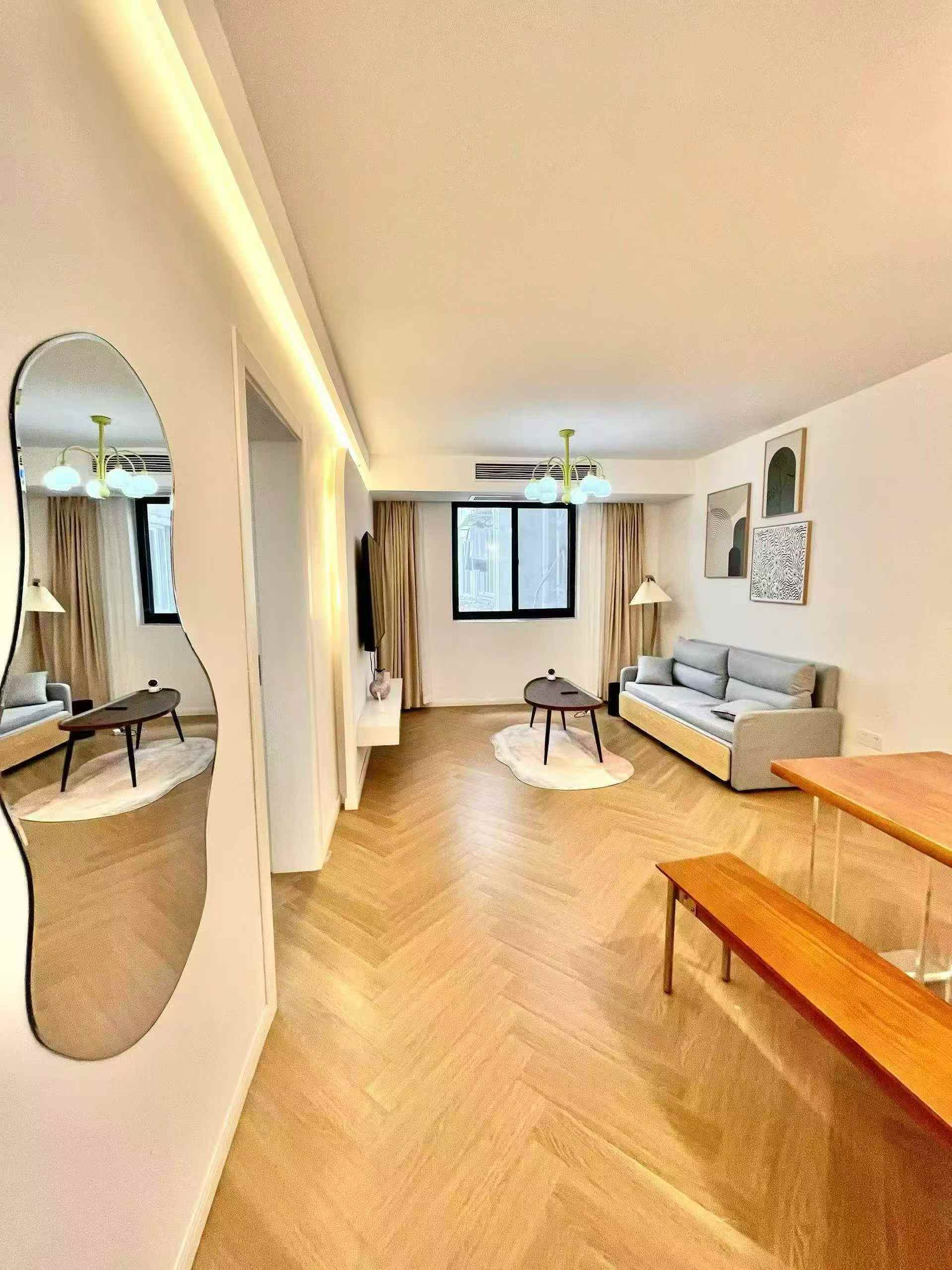 静安区 万航渡路661弄 1BR Shanghai Rental | ExpatHome