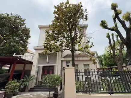 长宁区 龙柏山庄 4BR Shanghai Rental | ExpatHome