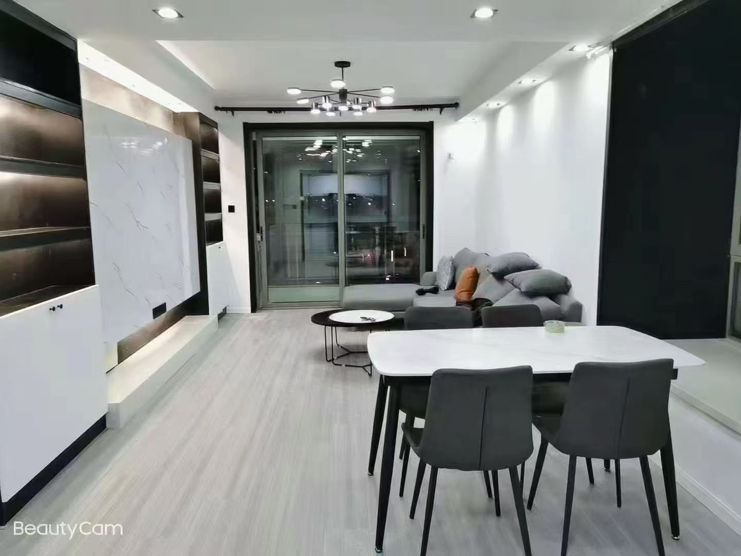 黄浦区 上海滩新昌城 2BR Shanghai Rental | ExpatHome
