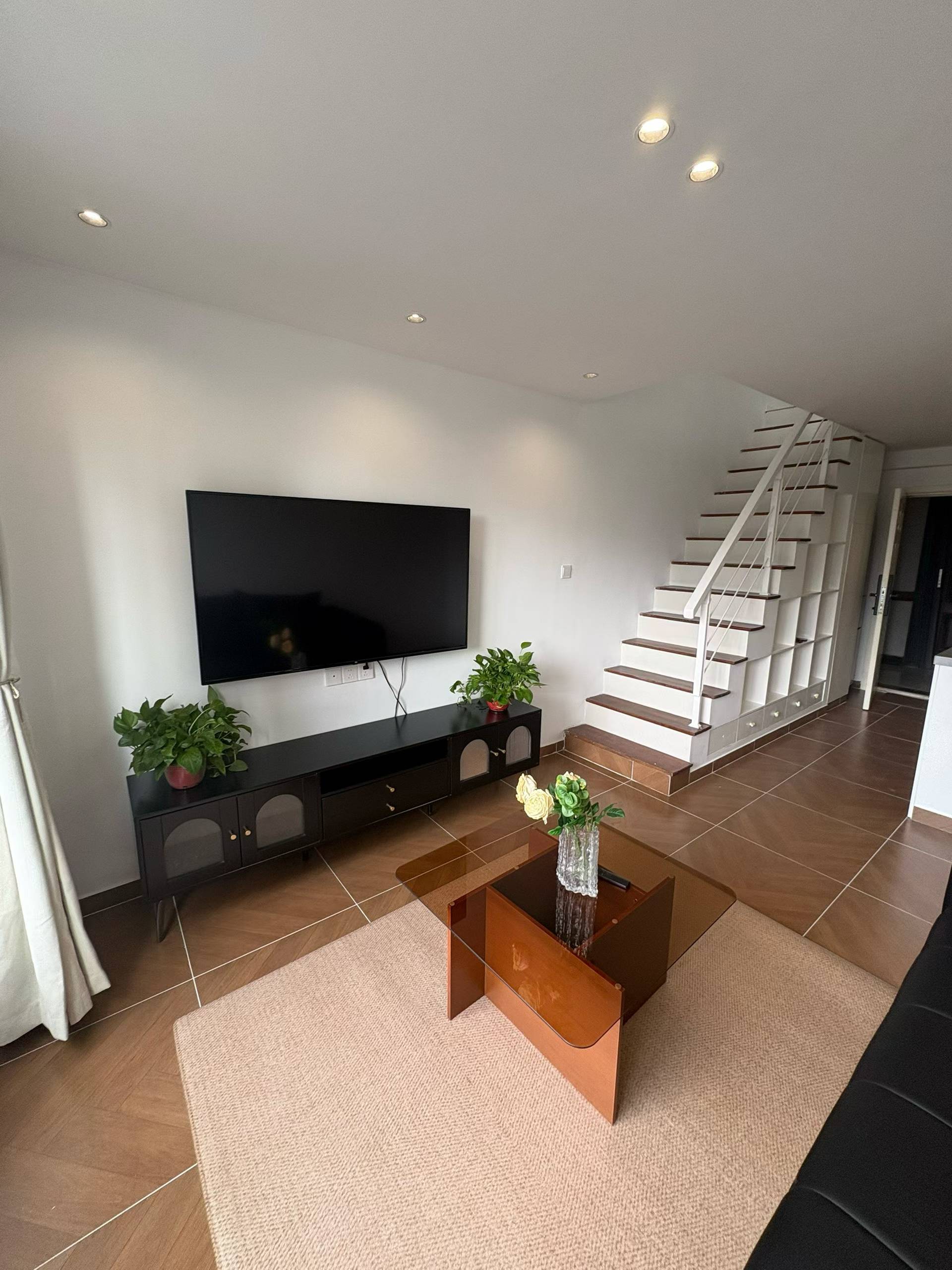黄浦区 中福花苑青年汇 1BR Shanghai Rental | ExpatHome