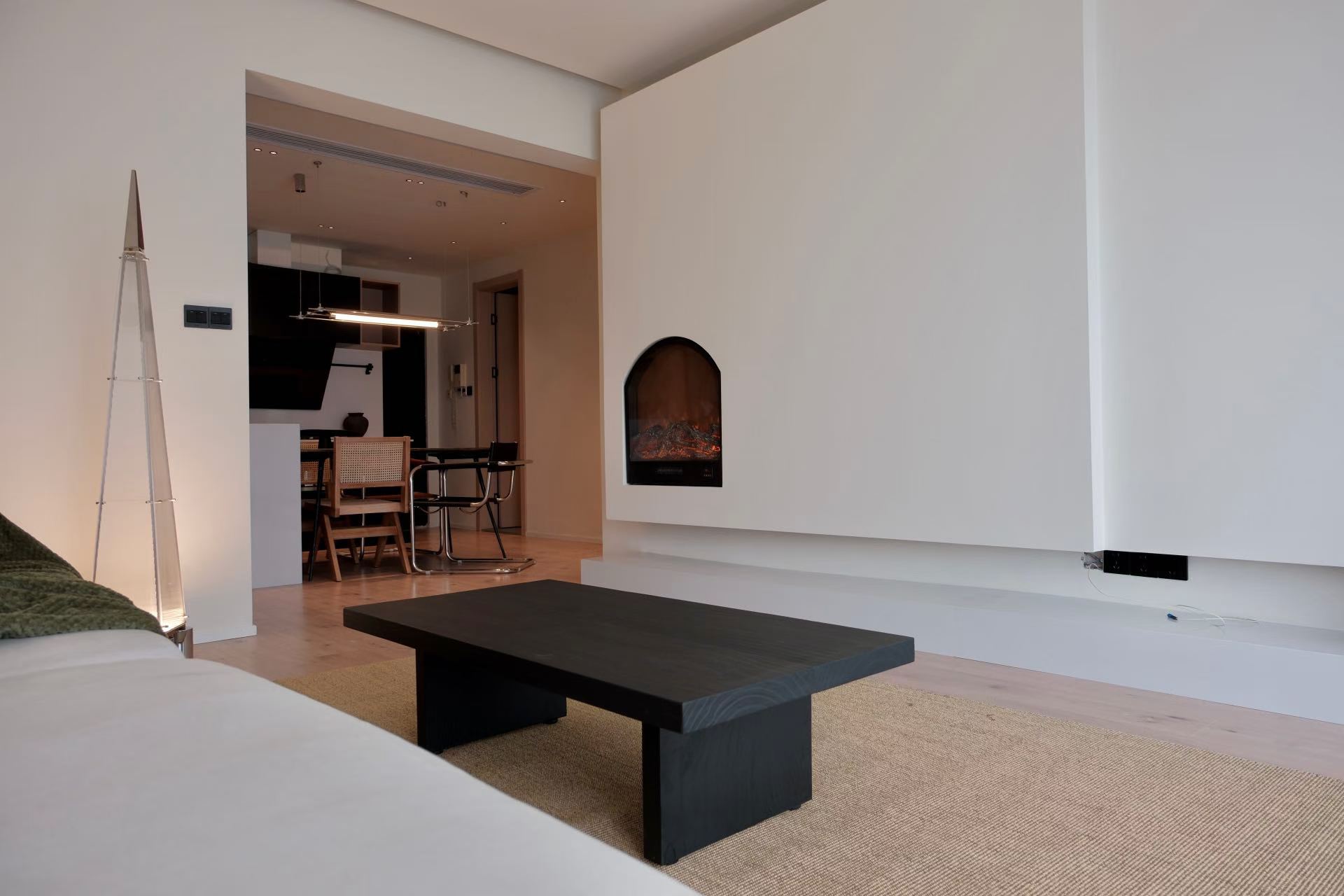 徐汇区 颐峰苑 2BR Shanghai Rental | ExpatHome