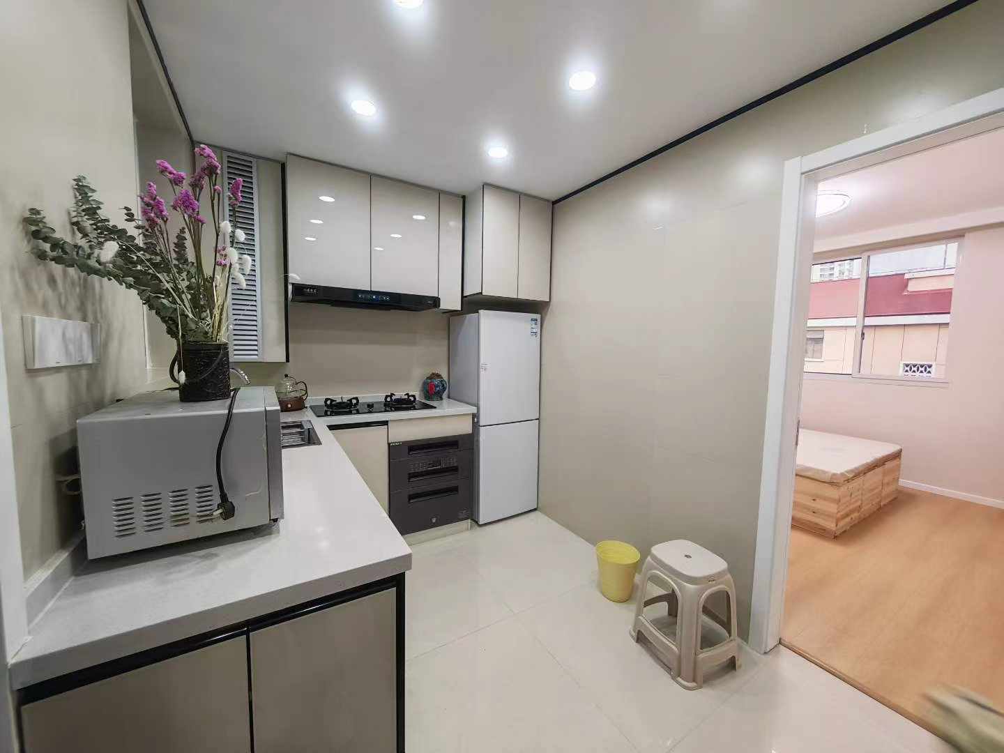 长宁区 虹一小区 3BR Shanghai Rental | ExpatHome