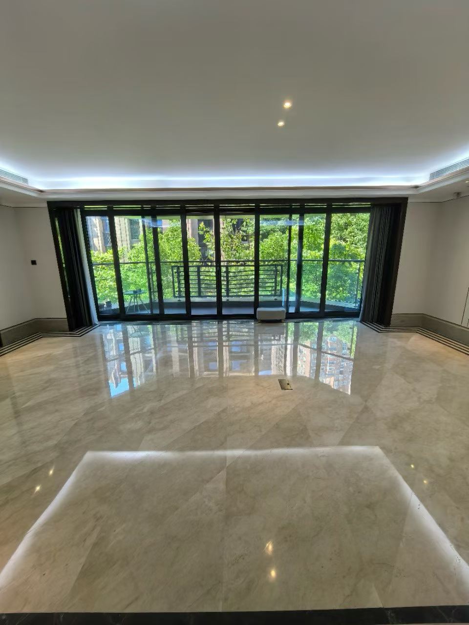 长宁区 淮海名邸 4BR Shanghai Rental | ExpatHome
