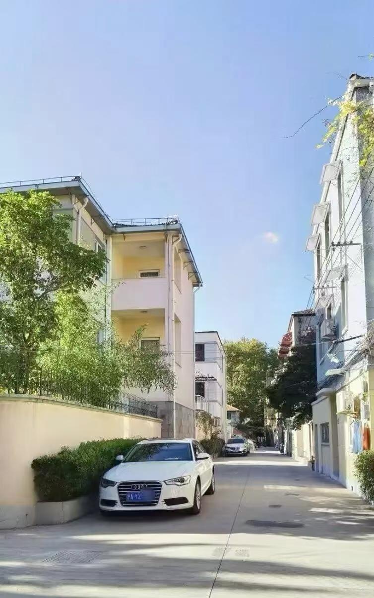 徐汇区 康平路203弄 1BR Shanghai Rental | ExpatHome