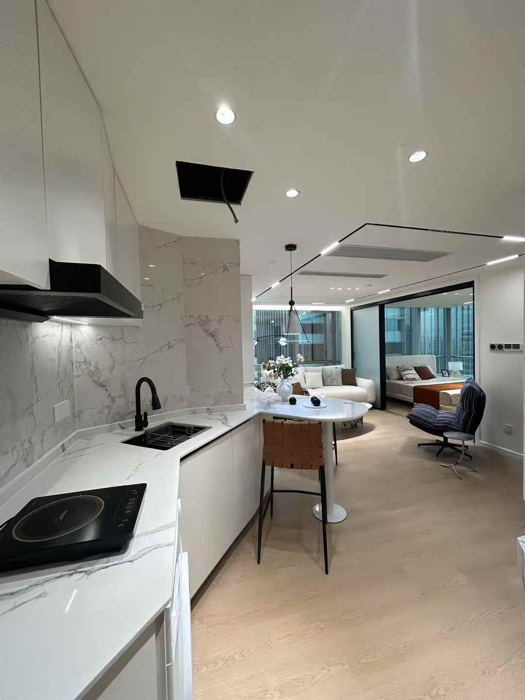 静安区 骏豪国际公寓 1BR Shanghai Rental | ExpatHome
