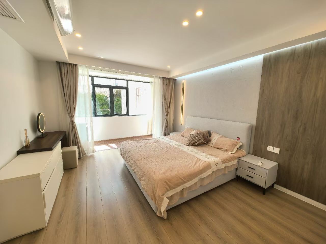 Shanghai 上海 1BR Shanghai Rental | ExpatHome