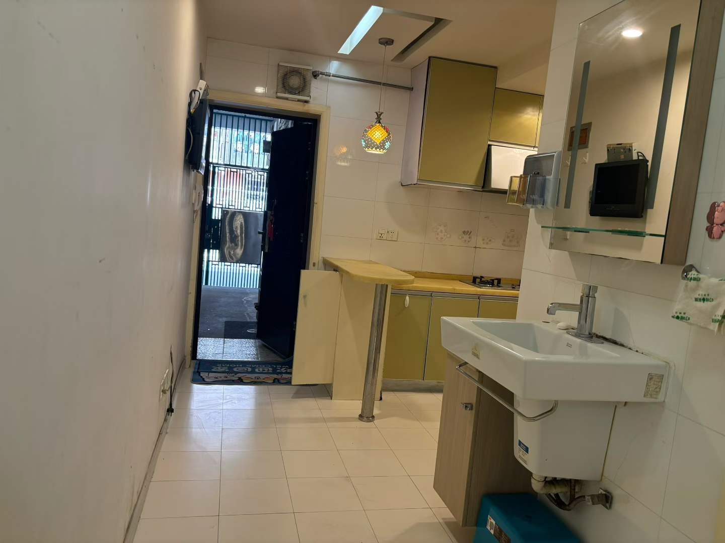 长宁区 虹日小区 1BR Shanghai Rental | ExpatHome