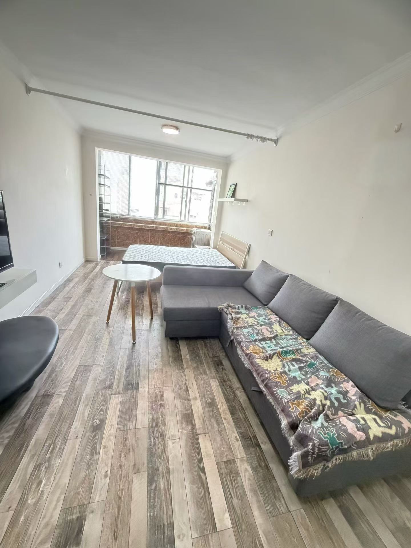 静安区 四和花园 1BR Shanghai Rental | ExpatHome