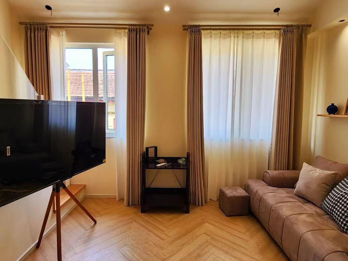 徐汇区 常熟路163弄 1BR Shanghai Rental | ExpatHome