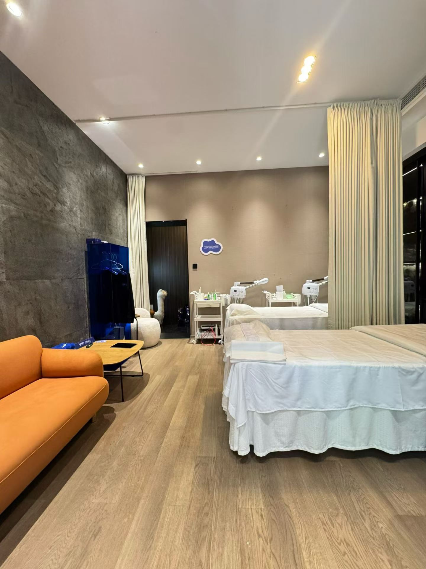徐汇区 淮海中路1285弄 1BR Shanghai Rental | ExpatHome