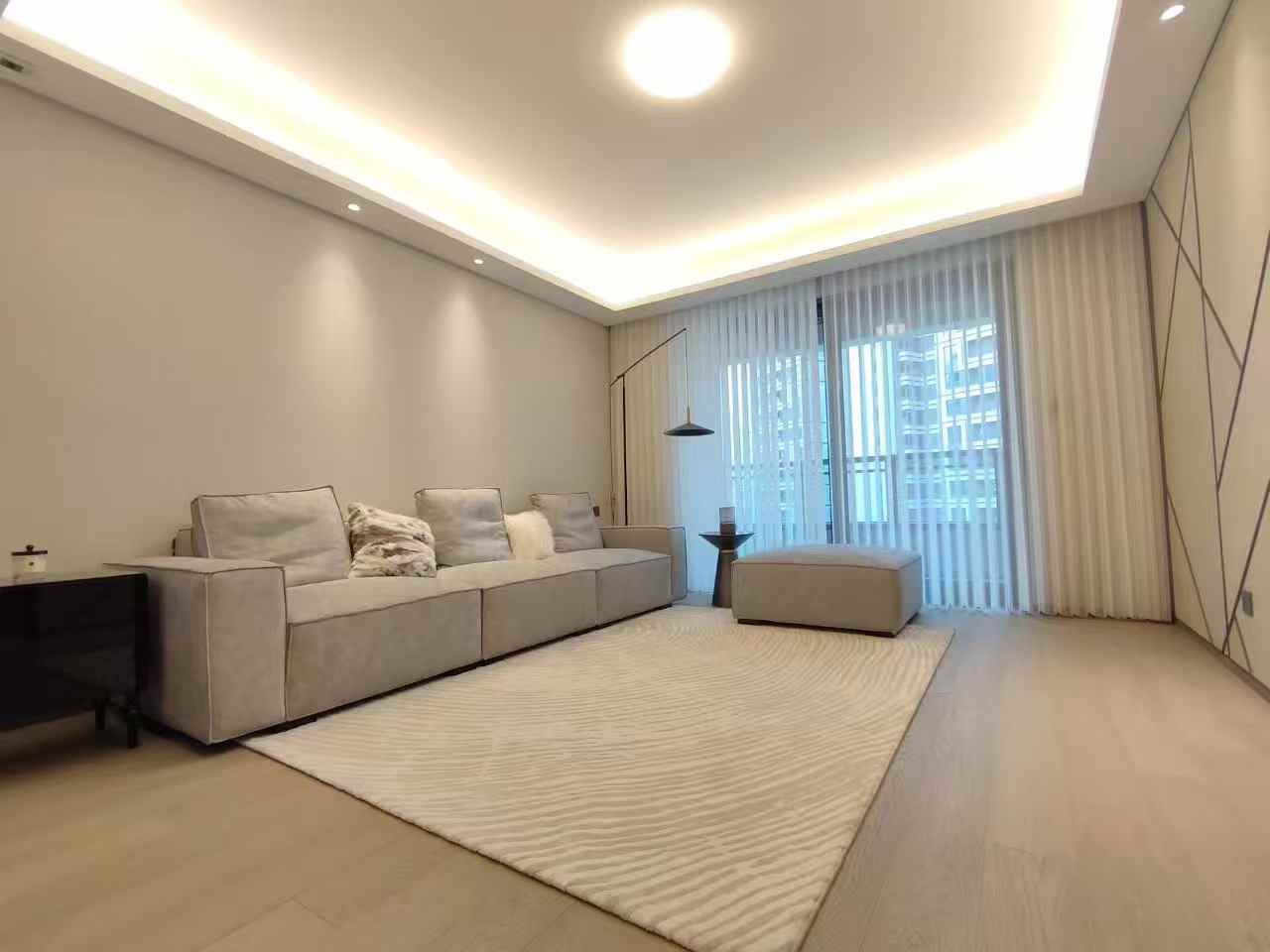 虹口区 瑞虹新城十期 4BR Shanghai Rental | ExpatHome