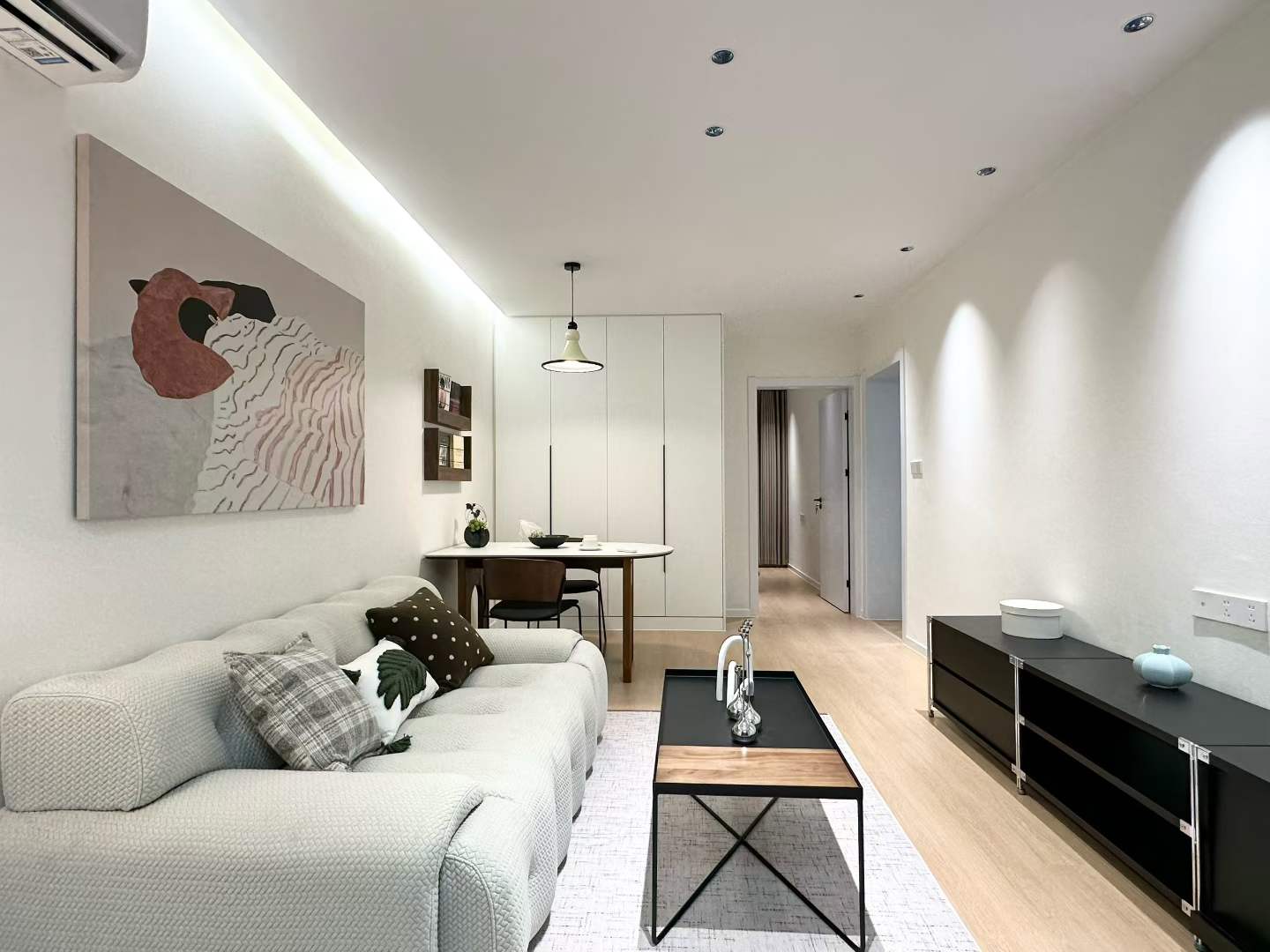 浦东新区 梅园三村 1BR Shanghai Rental | ExpatHome