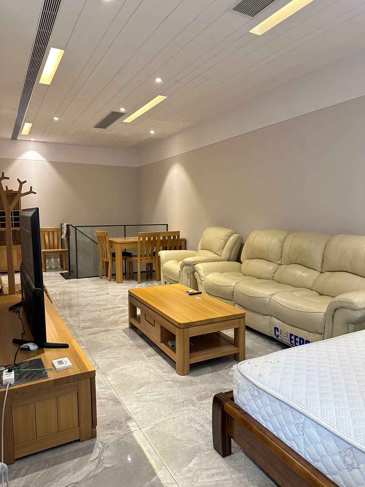 静安区 苏河融景 2BR Shanghai Rental | ExpatHome
