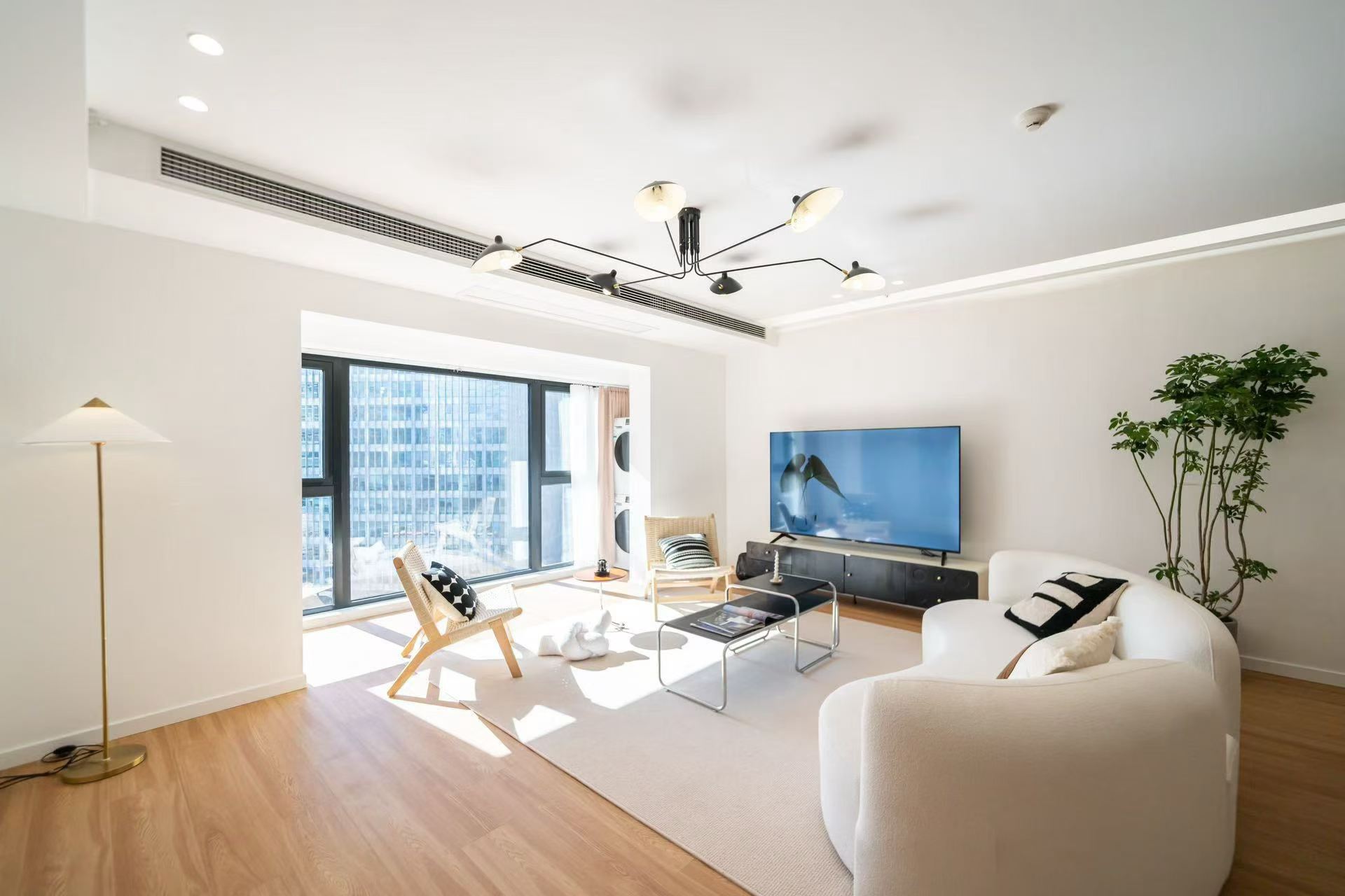 静安区 嘉里不夜城 3BR Shanghai Rental | ExpatHome