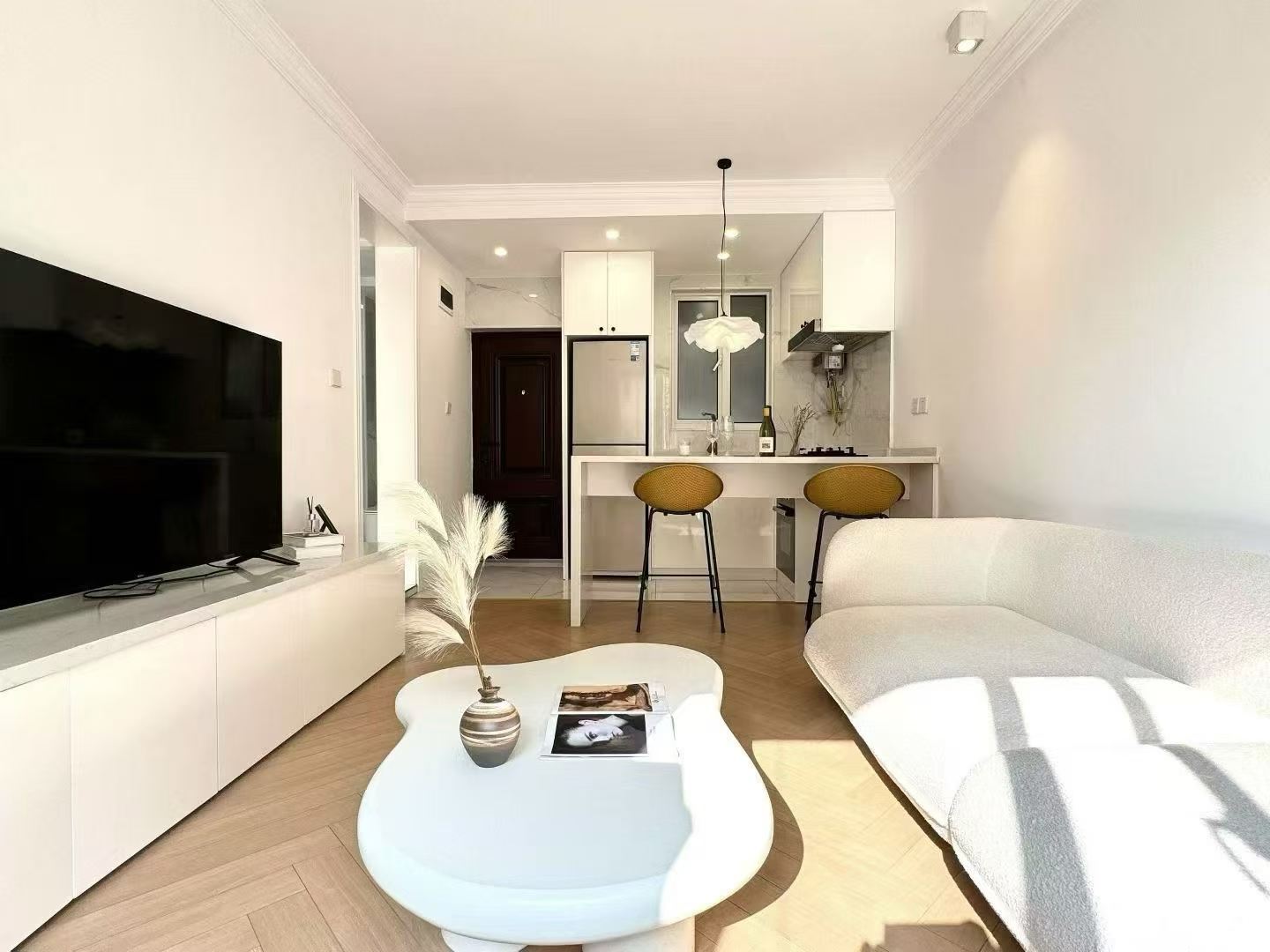 长宁区 遵义路800弄 1BR Shanghai Rental | ExpatHome