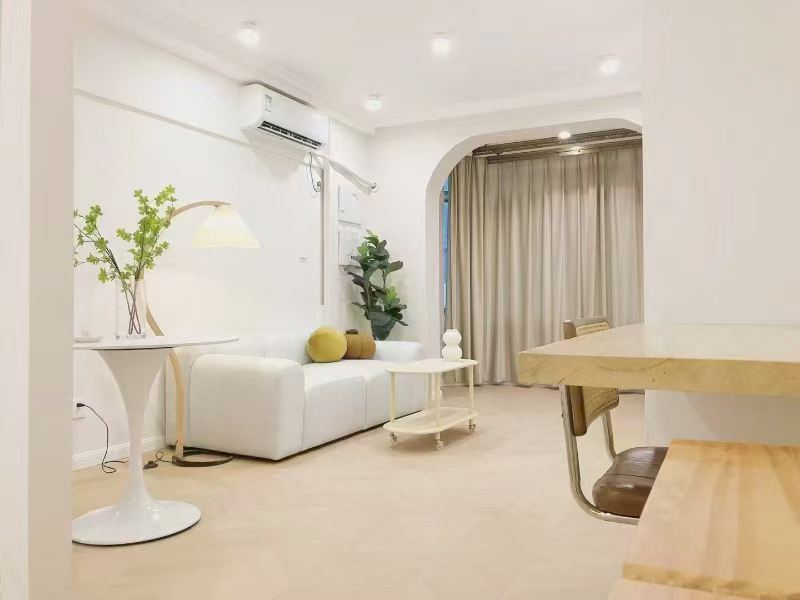 黄浦区 连云大楼 1BR Shanghai Rental | ExpatHome