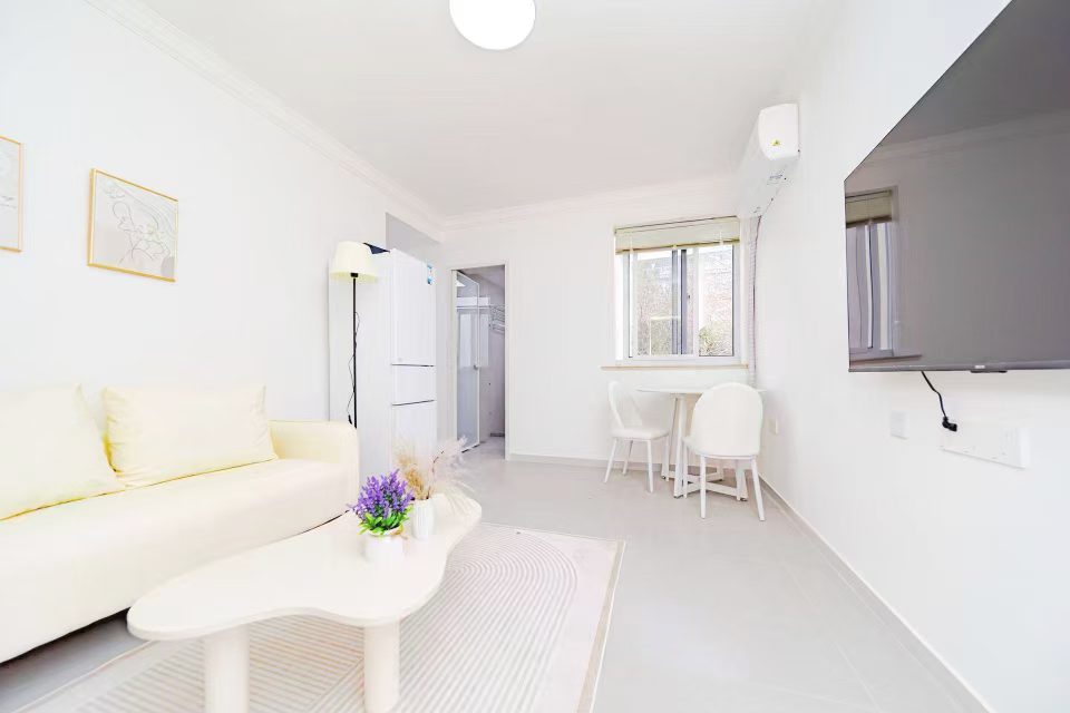 静安区 场中路3117弄 1BR Shanghai Rental | ExpatHome