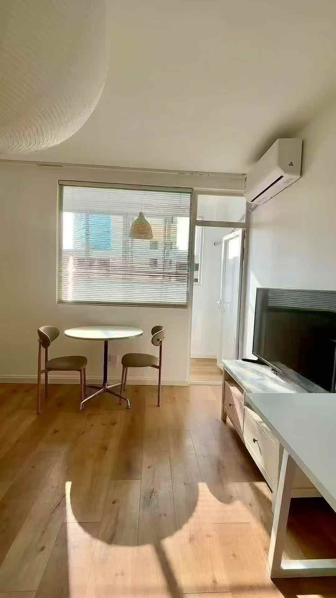 徐汇区 枫林大楼 1BR Shanghai Rental | ExpatHome