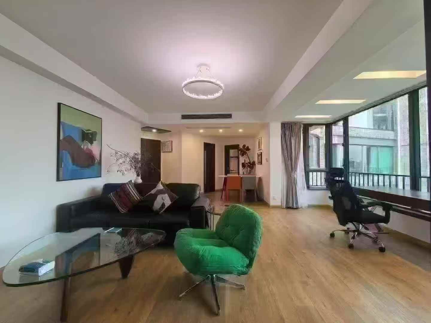 徐汇区 东方曼哈顿 2BR Shanghai Rental | ExpatHome