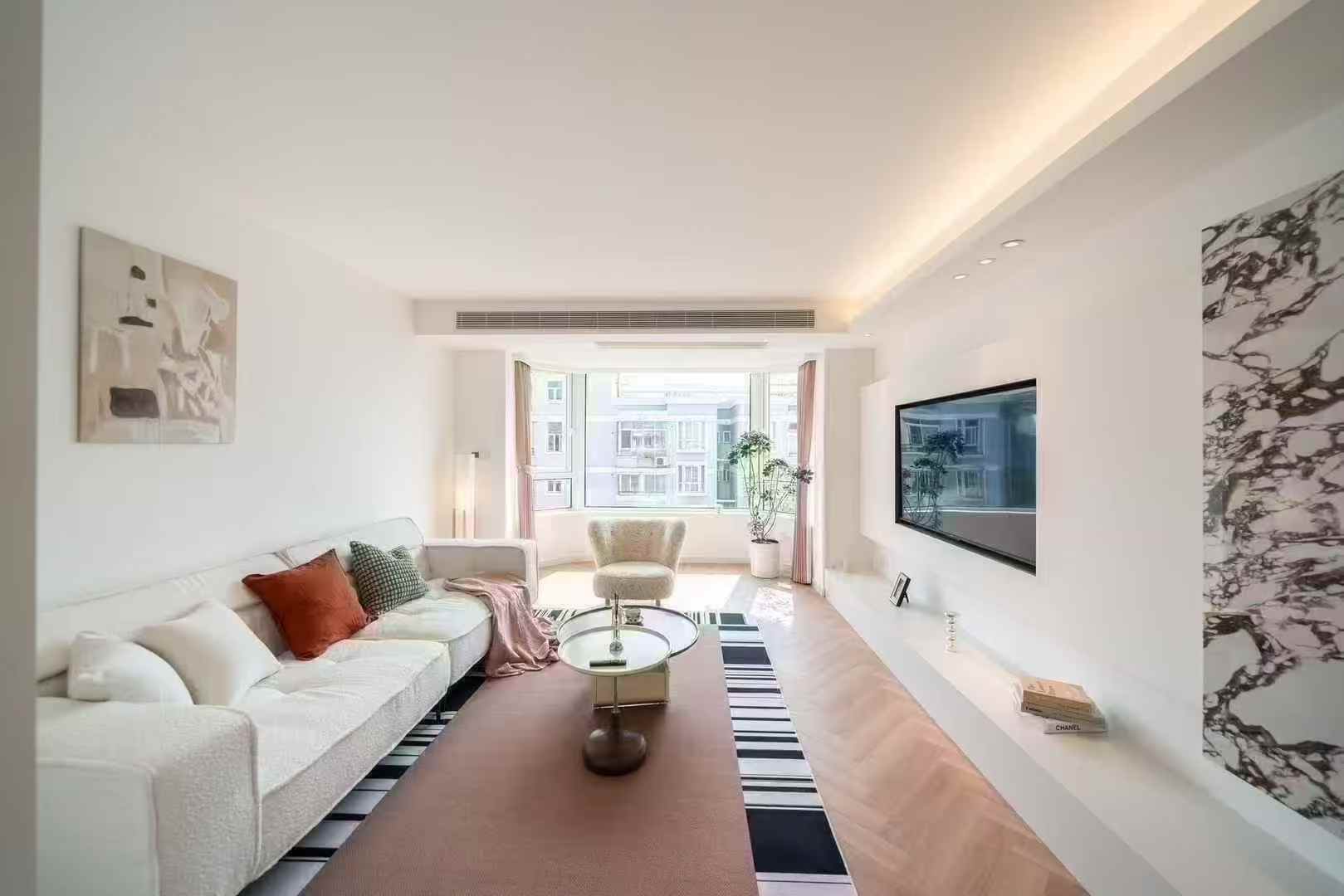 黄浦区 鲁班公寓 3BR Shanghai Rental | ExpatHome