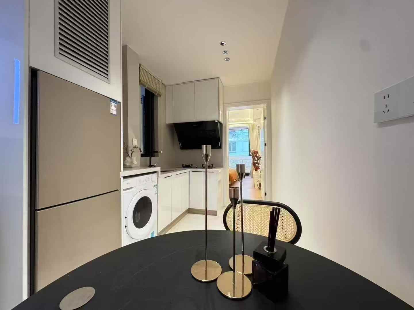 徐汇区 光大会展中心 2BR Shanghai Rental | ExpatHome