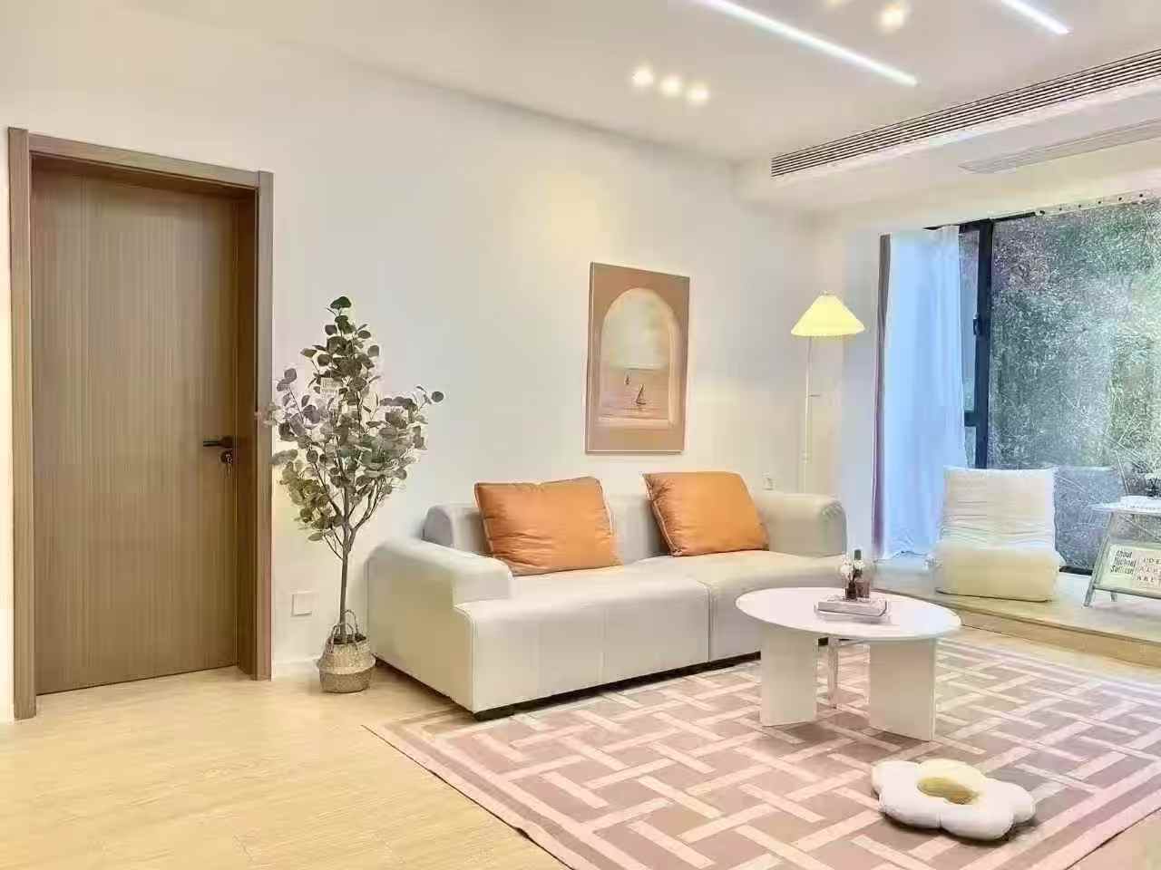 静安区 卓悦居一期 2BR Shanghai Rental | ExpatHome