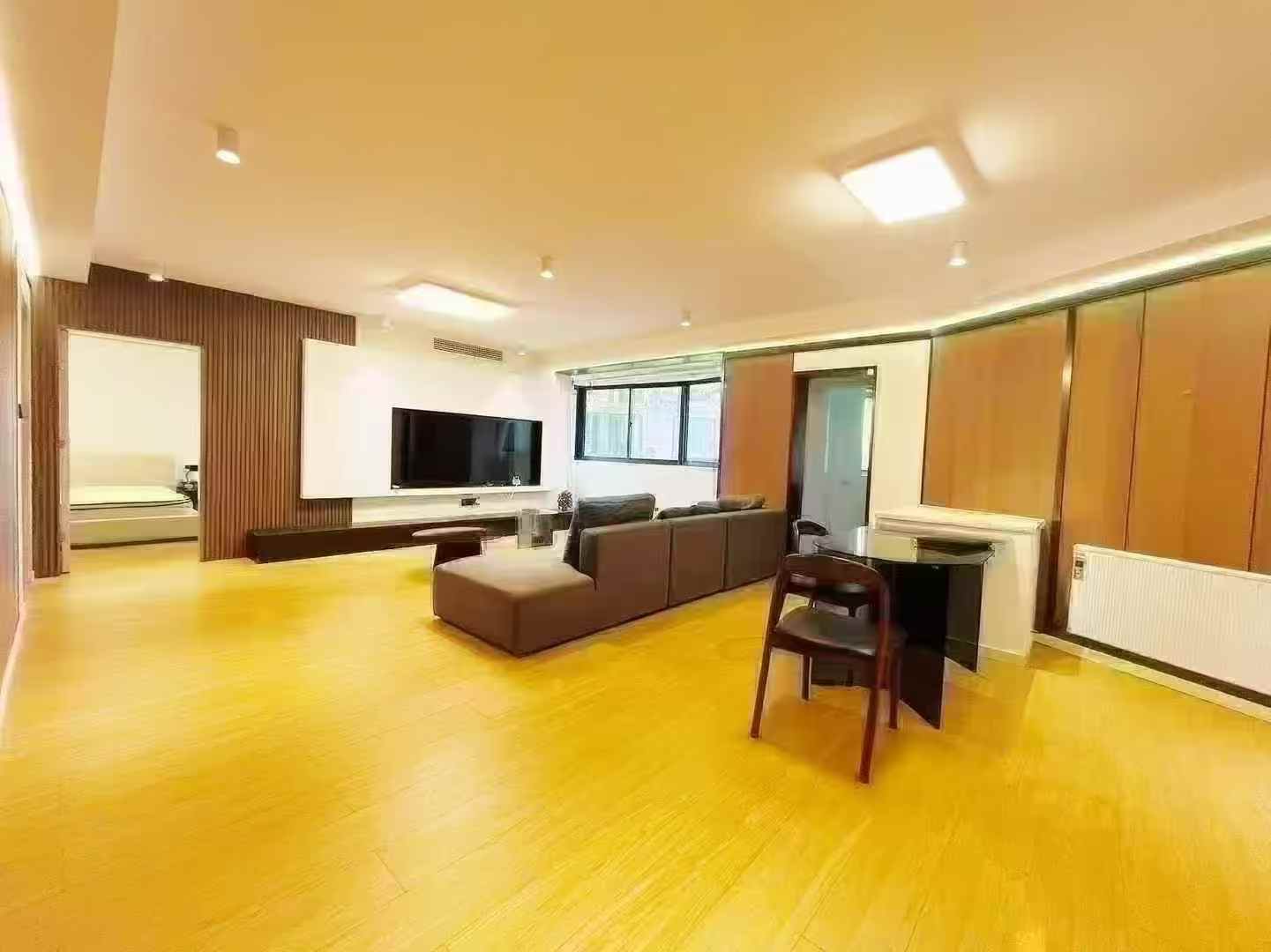 静安区 静安城 3BR Shanghai Rental | ExpatHome