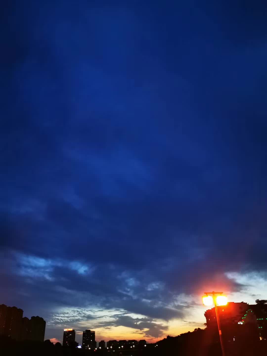 https://shmmsns.qpic.cn/mmsns/Y3WgNLFjO0fOYcKmbSzibOmmGC4evQZJNspBCicVOHyhMTbEkGPN8LkK0iaMY1mibd2LCkuCwQrVS1o/0/150