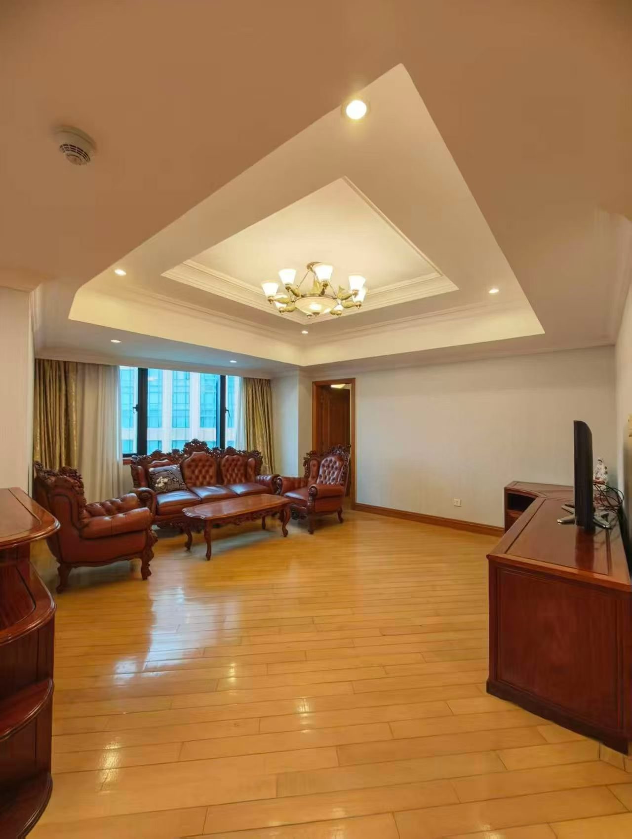 徐汇区 东亚公寓 1BR Shanghai Rental | ExpatHome