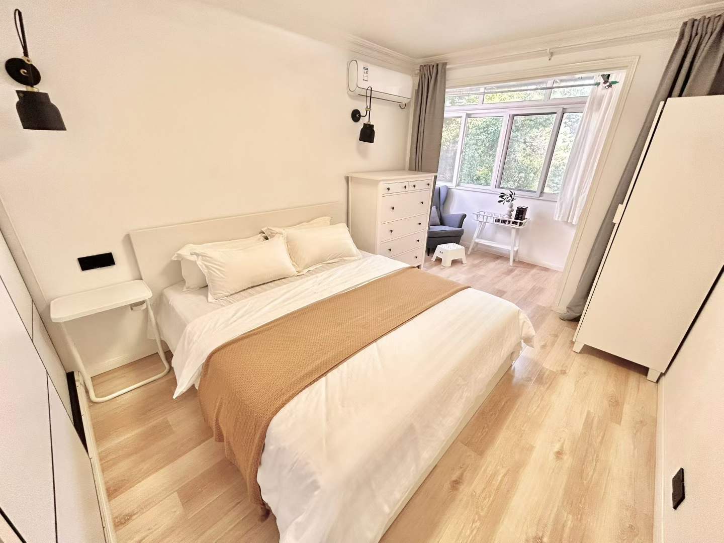 徐汇区 康平路207弄 1BR Shanghai Rental | ExpatHome