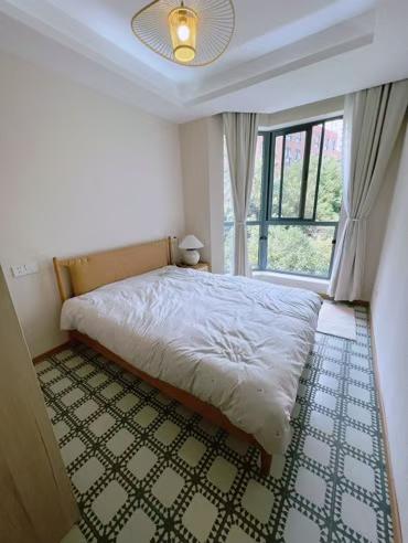 徐汇区 天钥桥路500弄 2BR Shanghai Rental | ExpatHome