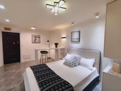 徐汇区 日晖六村 1BR Shanghai Rental | ExpatHome