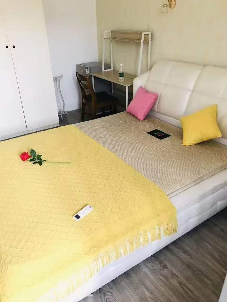 虹口区 垦业小区 1BR Shanghai Rental | ExpatHome