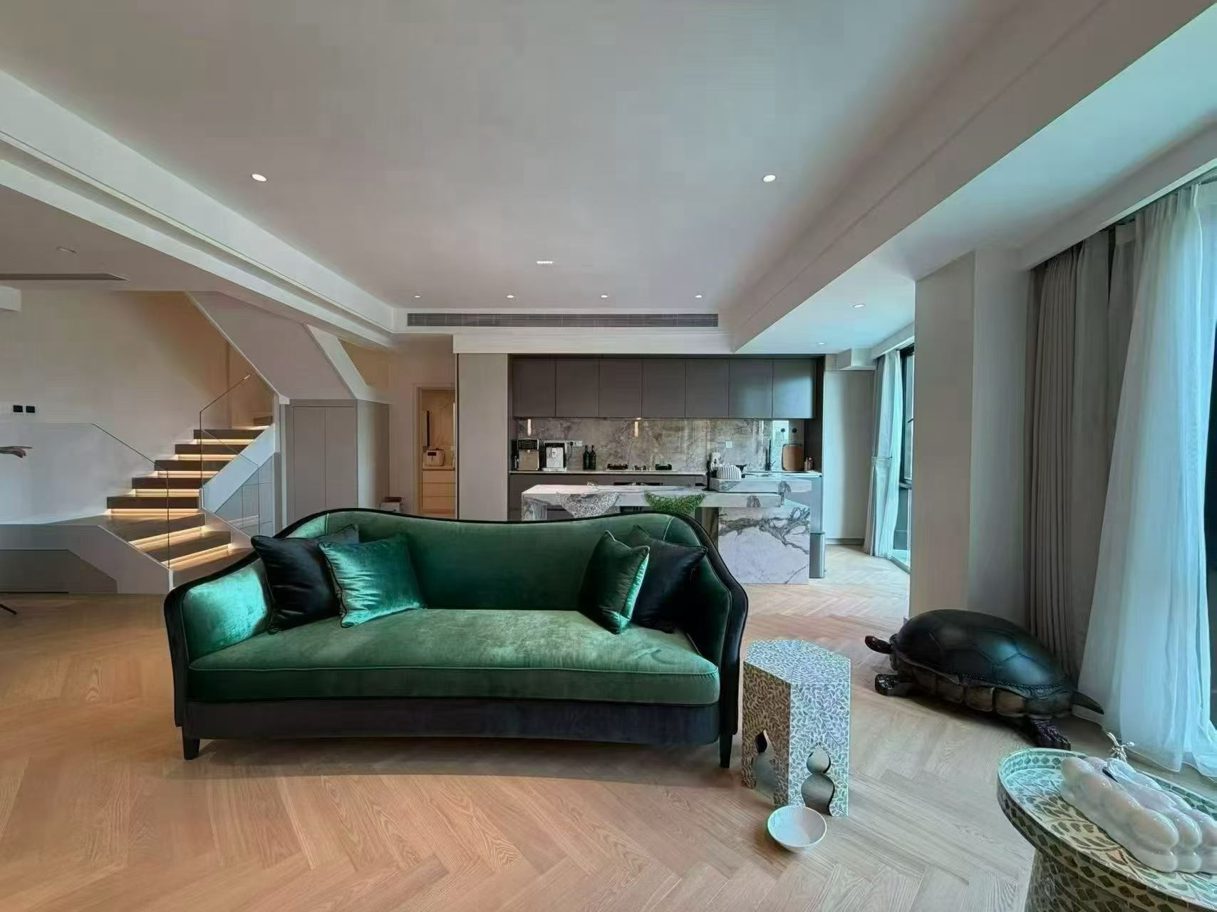 徐汇区 东亚公寓 2BR Shanghai Rental | ExpatHome