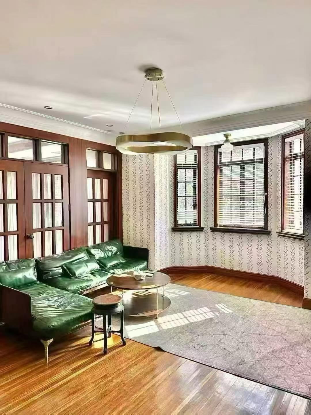 徐汇区 武康大楼 2BR Shanghai Rental | ExpatHome