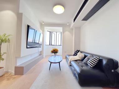 徐汇区 华苑大厦 1BR Shanghai Rental | ExpatHome