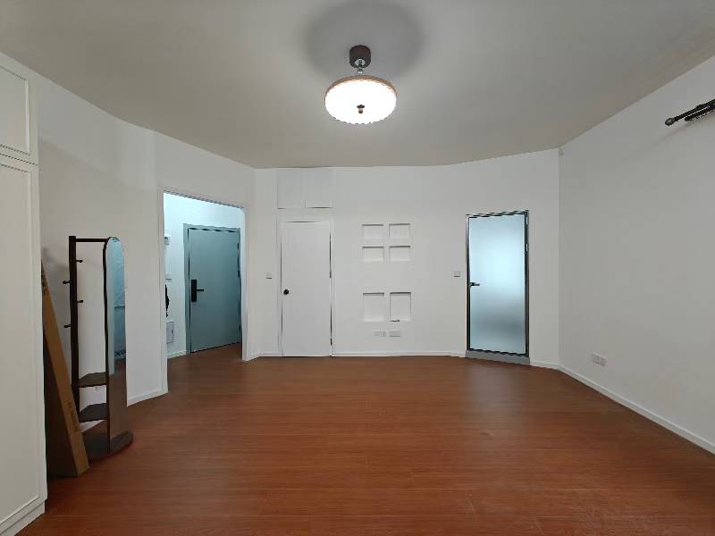 徐汇区 良友公寓 1BR Shanghai Rental | ExpatHome