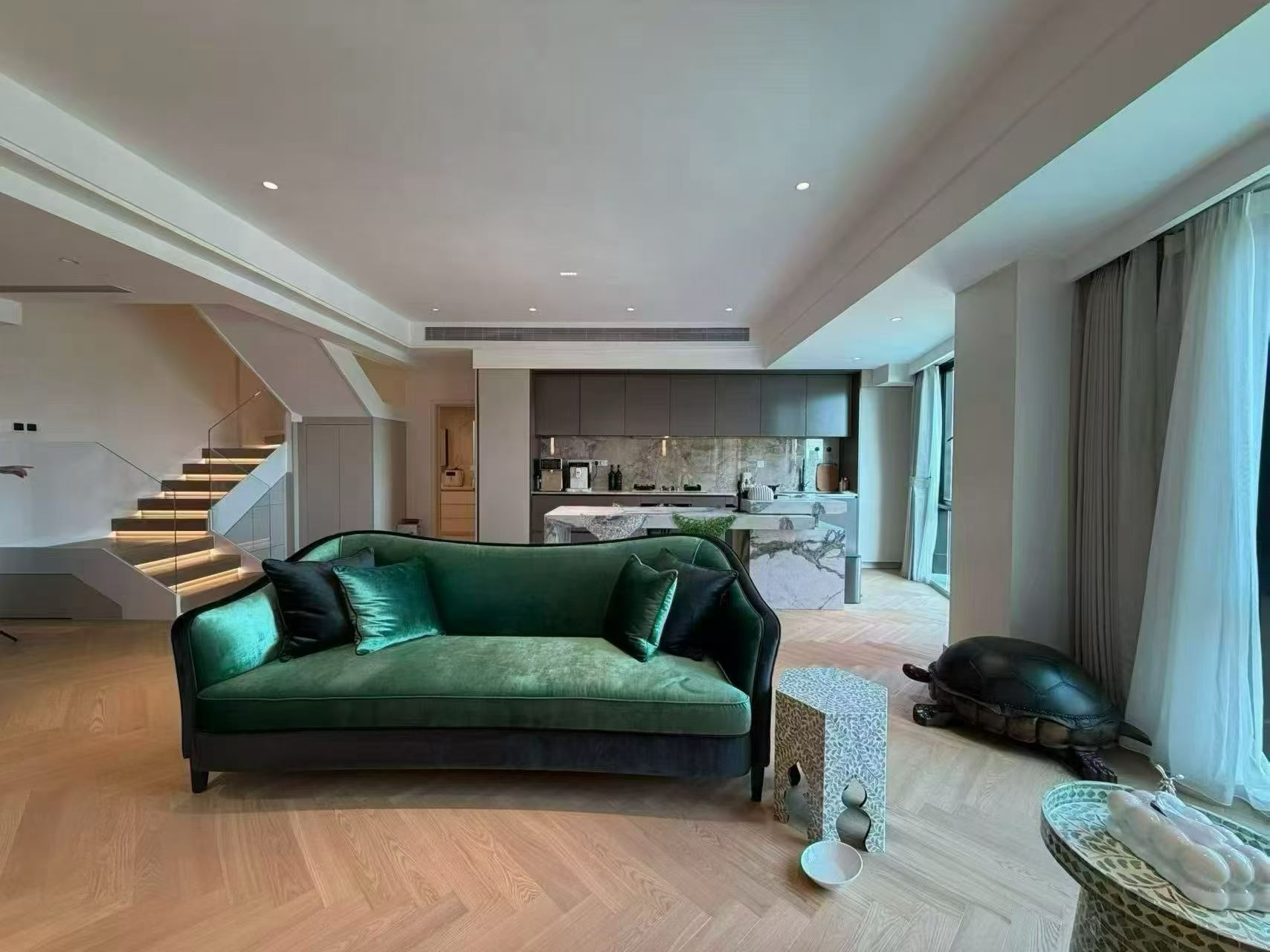 徐汇区 东亚公寓 2BR Shanghai Rental | ExpatHome