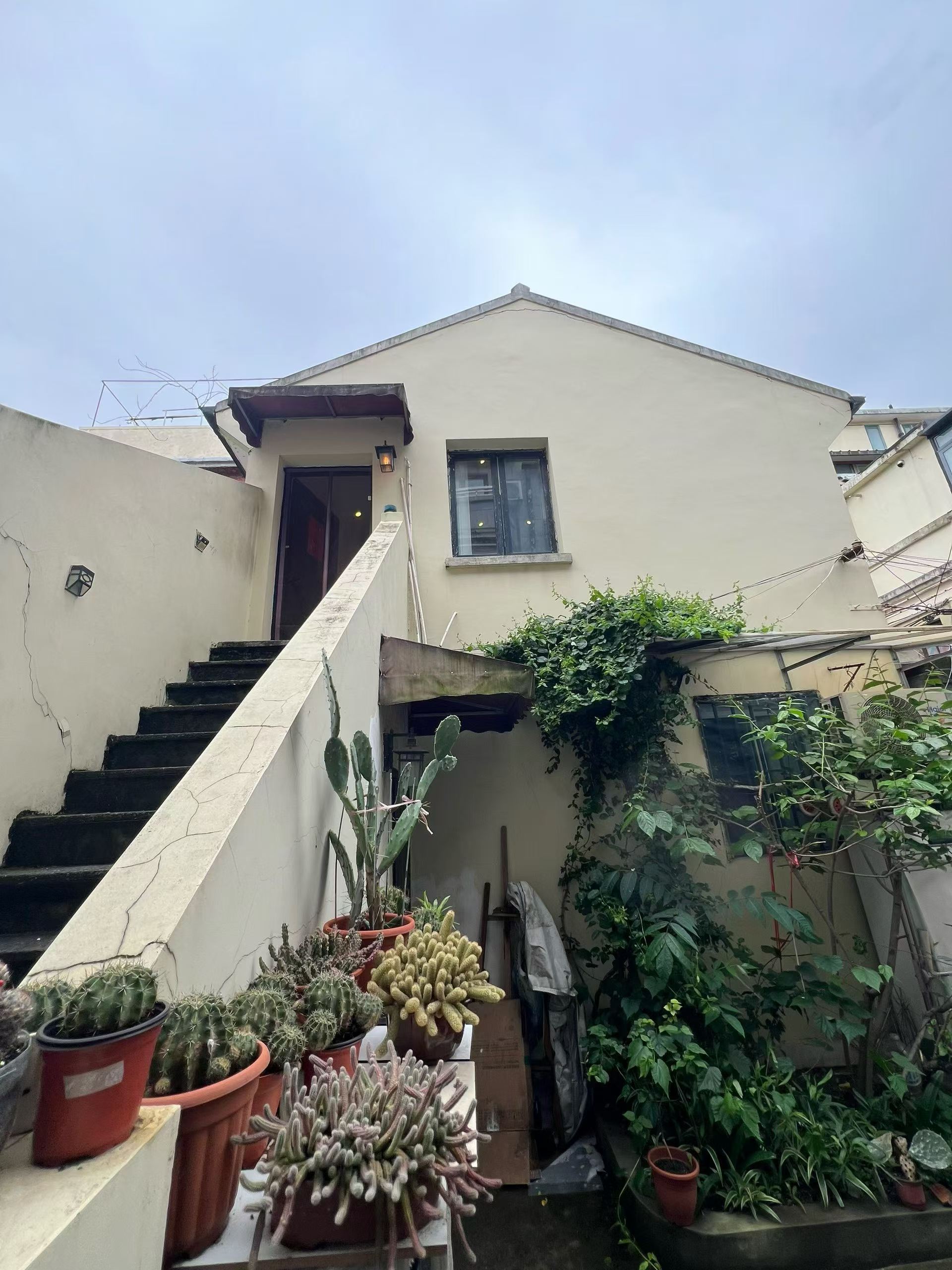 徐汇区 延庆路82号 1BR Shanghai Rental | ExpatHome