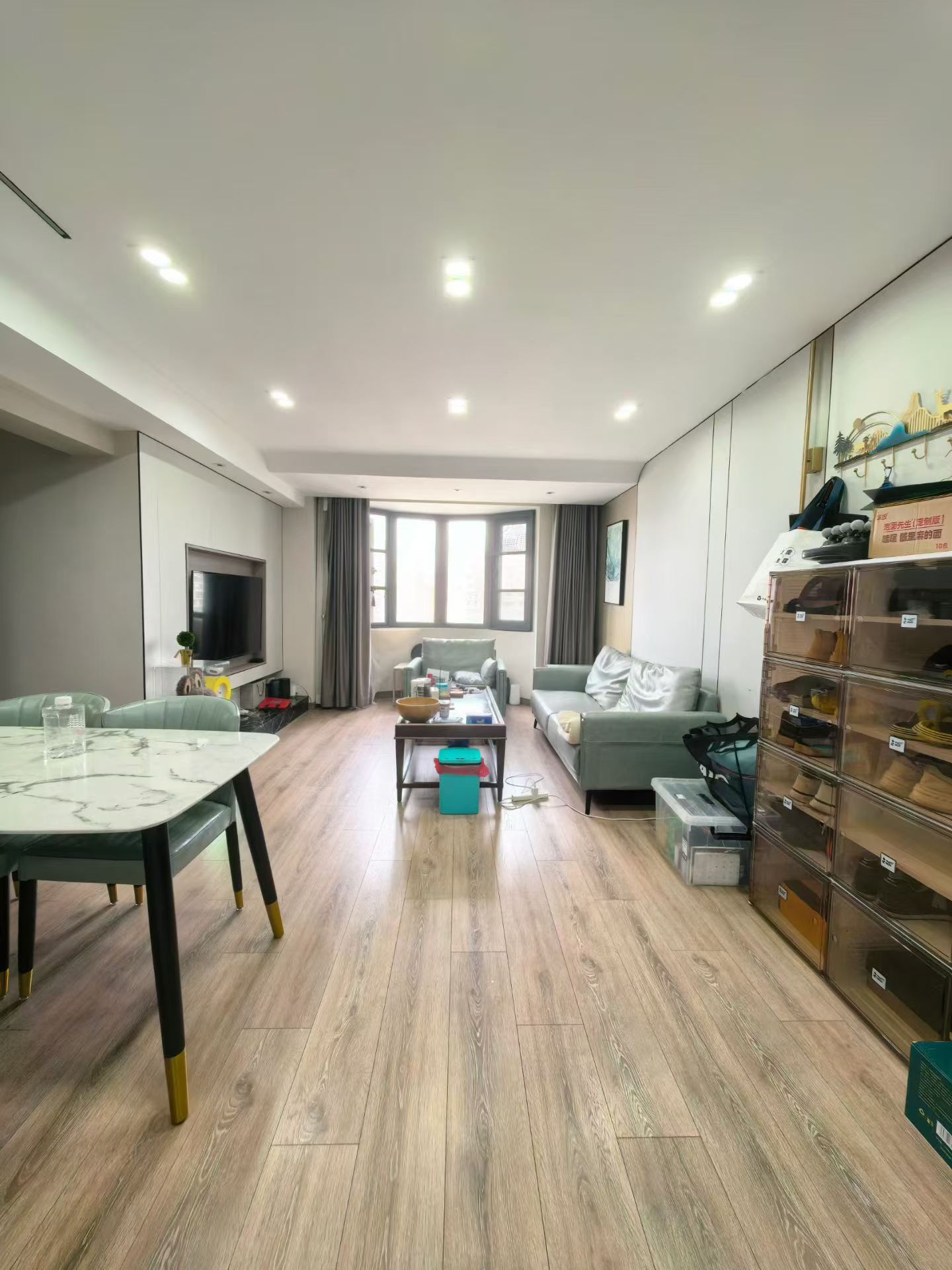 静安区 鑫和大厦 2BR Shanghai Rental | ExpatHome