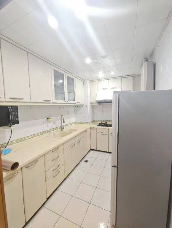 长宁区 华敏世纪广场 2BR Shanghai Rental | ExpatHome