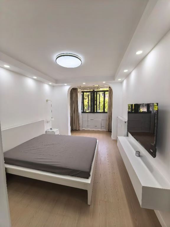 长宁区 法华镇路363弄 2BR Shanghai Rental | ExpatHome