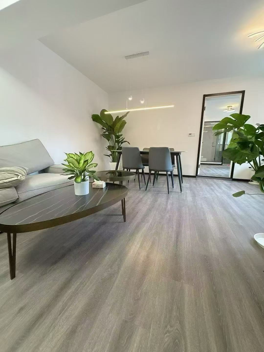 静安区 宝城大楼 3BR Shanghai Rental | ExpatHome