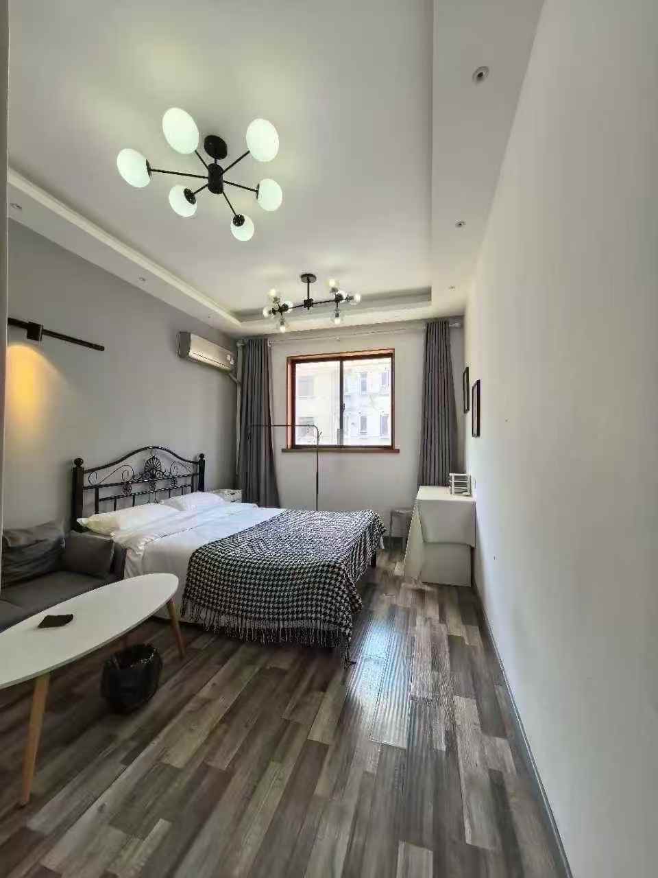 长宁区 玉屏南路205号 1BR Shanghai Rental | ExpatHome