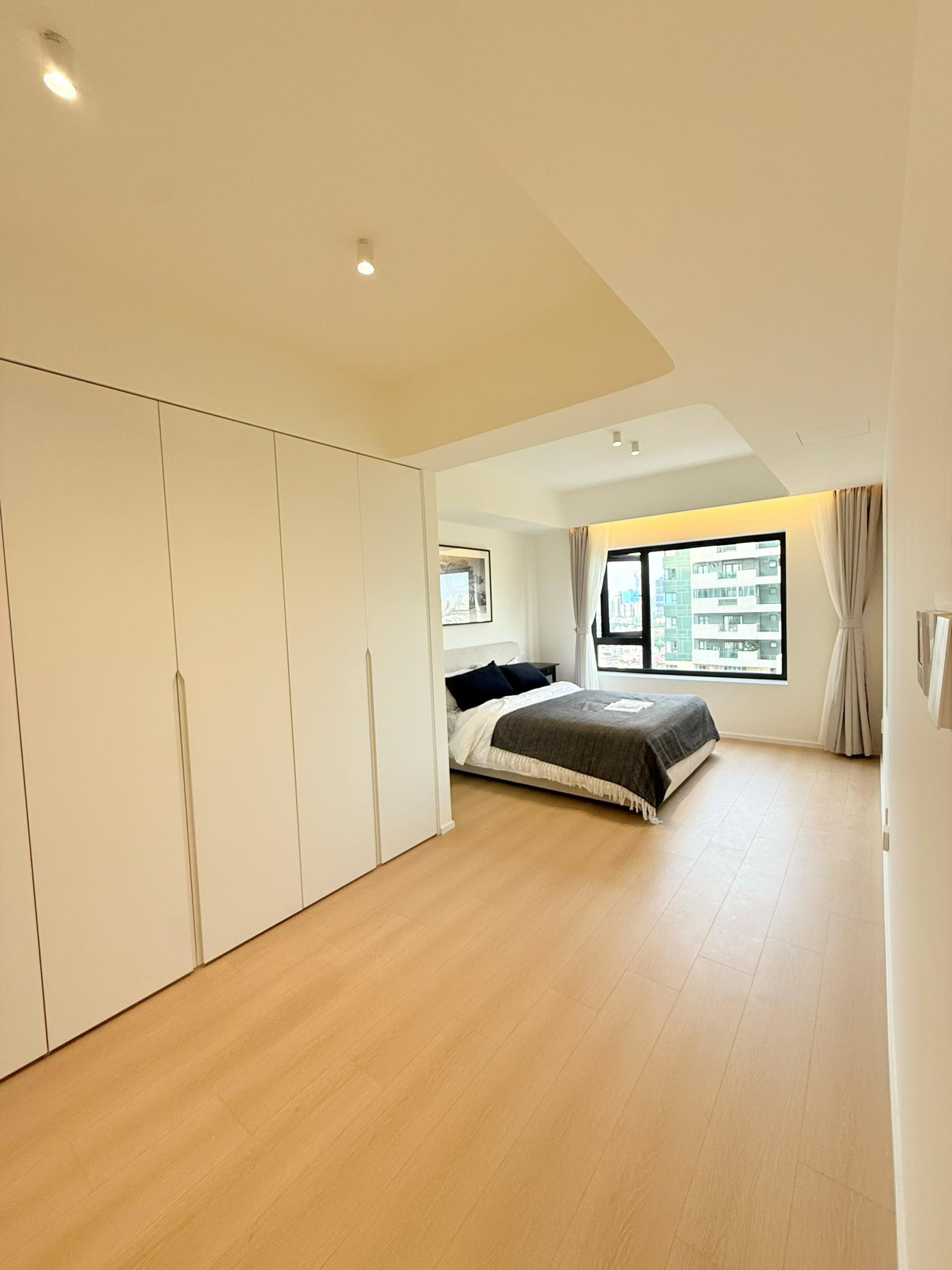 徐汇区 鸿艺豪苑 3BR Shanghai Rental | ExpatHome